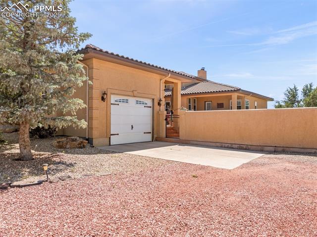 348 S Tejon Lane