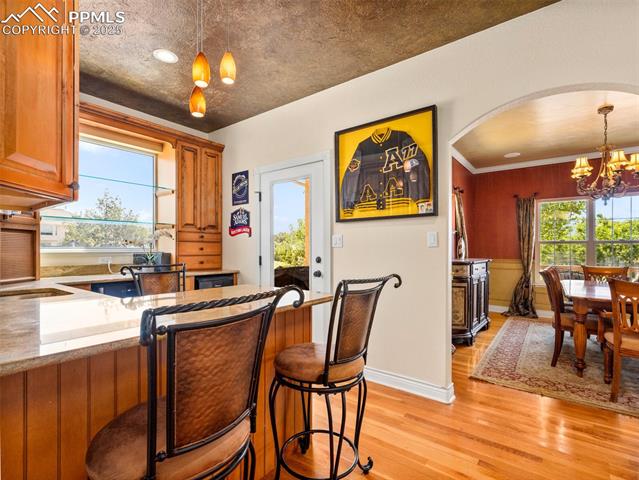 348 S Tejon Lane