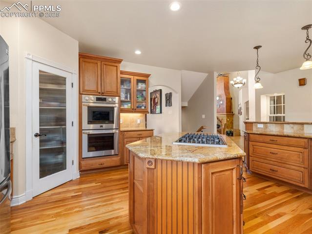 348 S Tejon Lane