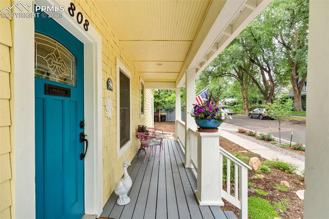 808 Arcadia Place