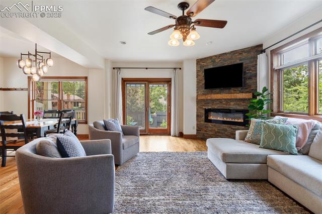 808 Arcadia Place