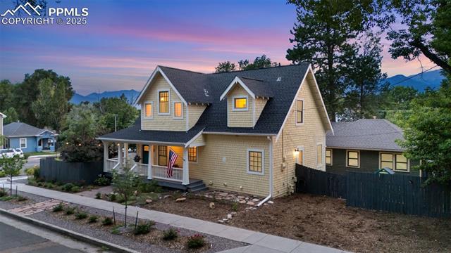 808 Arcadia Place