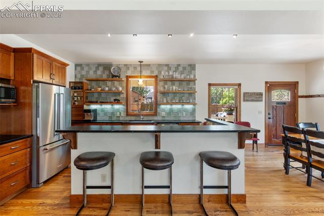 808 Arcadia Place