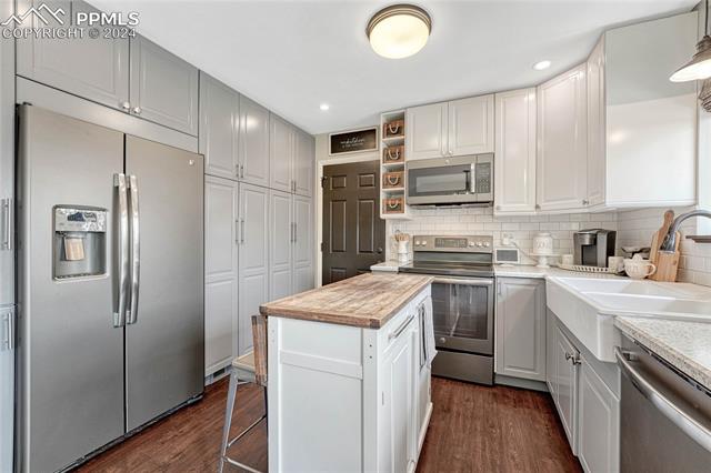 6855 Conquistador Court