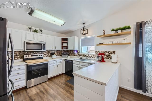 7157 Coral Ridge Drive