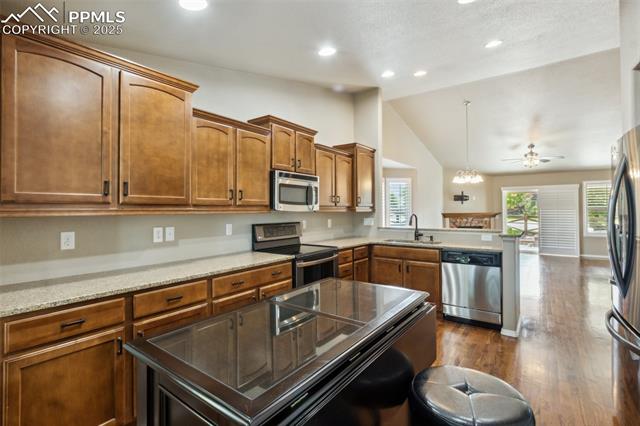 6535 Forest Thorn Court