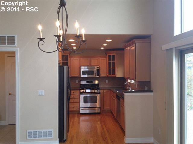 2569 Indian Hills Grove