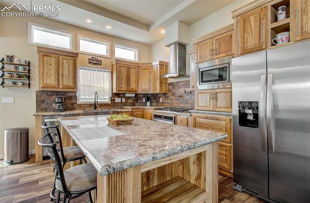 7823 Grizzly Bear Point