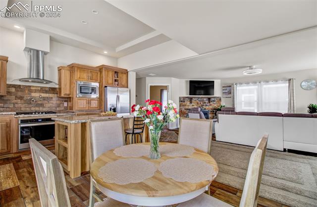 7823 Grizzly Bear Point