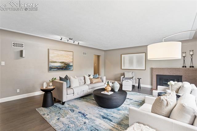 603 Three Eagles Street