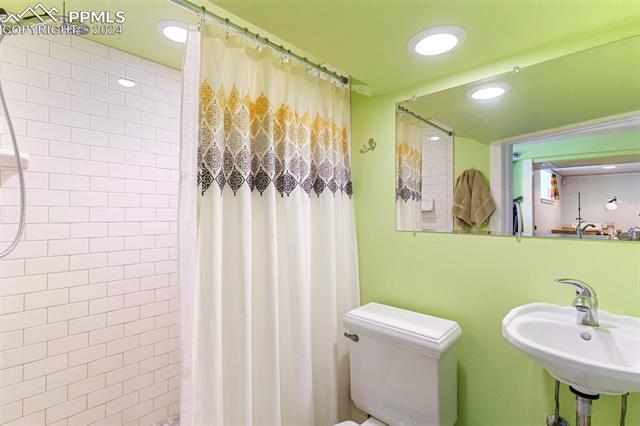 1331 W Pikes Peak Avenue