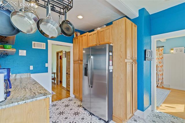 1331 W Pikes Peak Avenue