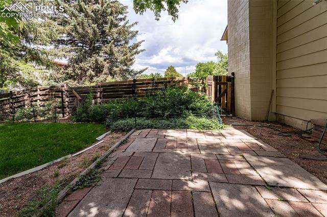 1114 Drake Circle