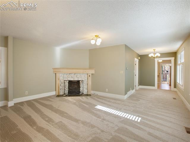 1825 Woodburn Street