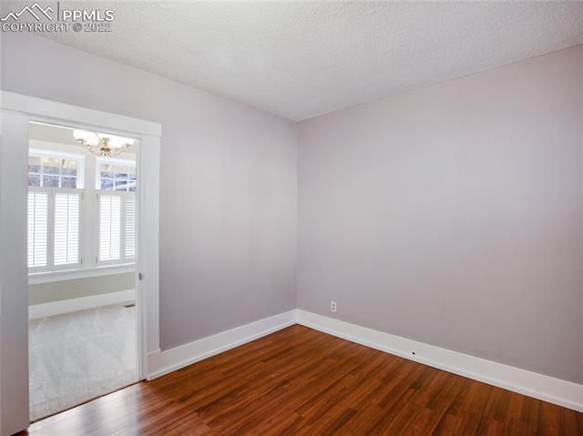 1825 Woodburn Street