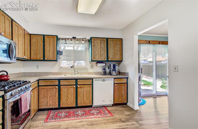 4616 Shadowglen Drive