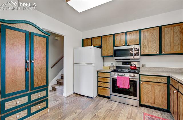 4616 Shadowglen Drive