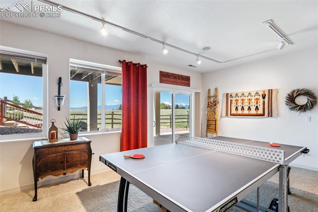 6996 Forestgate Drive