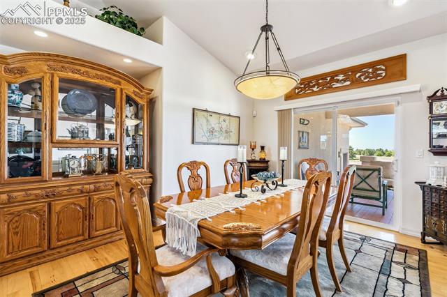 6996 Forestgate Drive