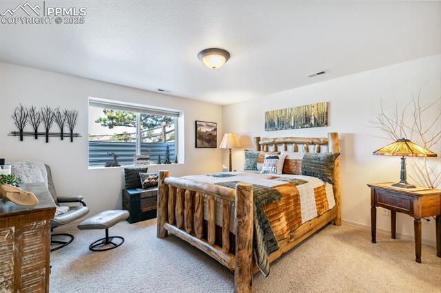 6996 Forestgate Drive