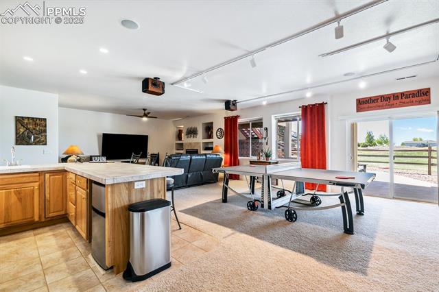 6996 Forestgate Drive