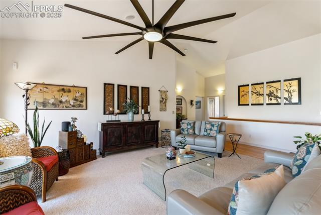 6996 Forestgate Drive