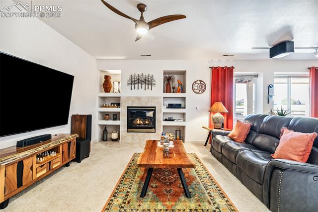 6996 Forestgate Drive