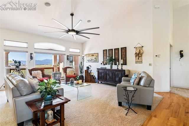 6996 Forestgate Drive