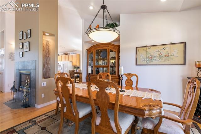 6996 Forestgate Drive