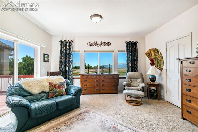 6996 Forestgate Drive