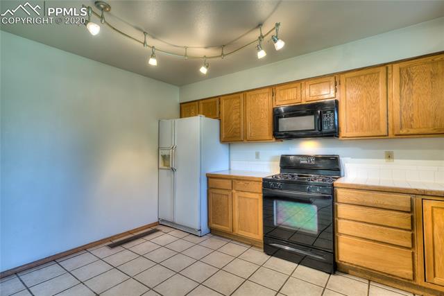 3085 haystack Drive