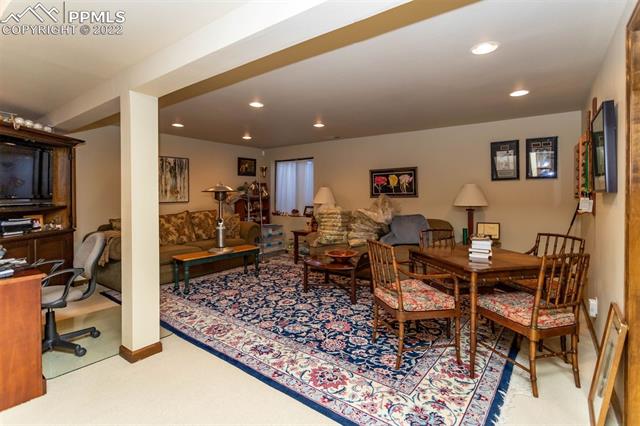 26 Woodbridge Drive
