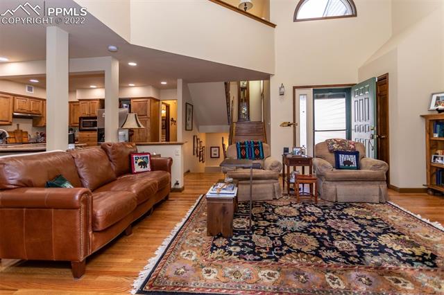 26 Woodbridge Drive