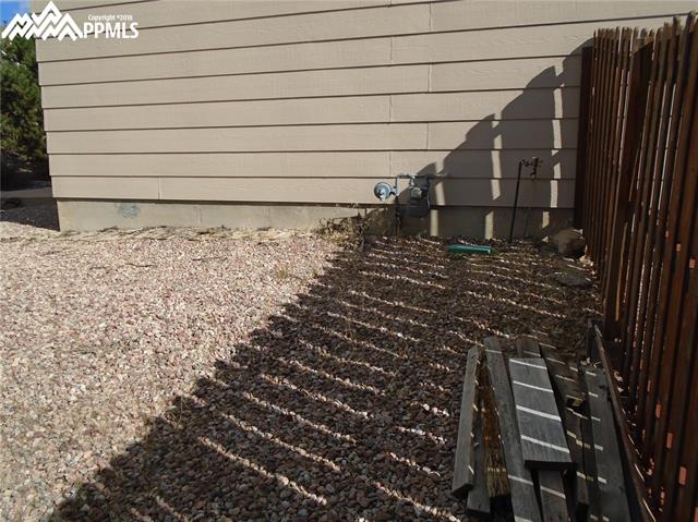 2220 Blizzard Valley Trail