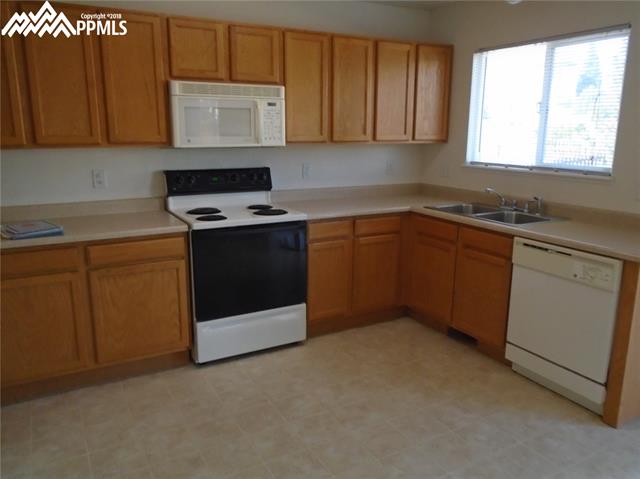 2220 Blizzard Valley Trail