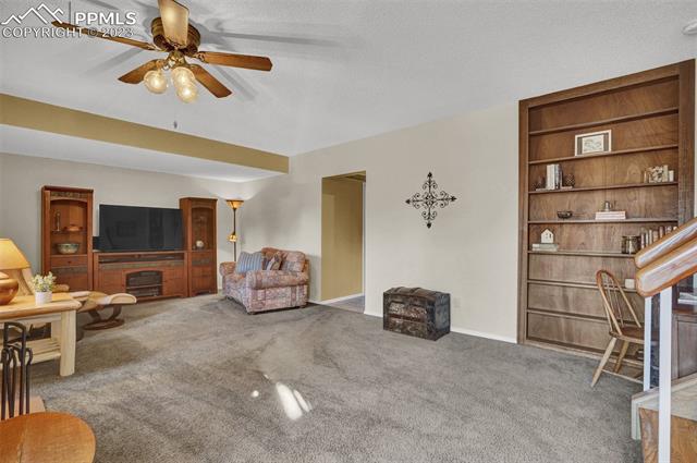 2818 E Serendipity Circle