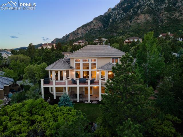 5975 Gladstone Drive
