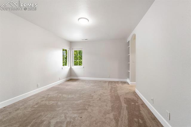 5975 Gladstone Drive