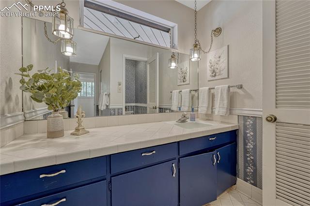 25 E Cheyenne Mountain Boulevard