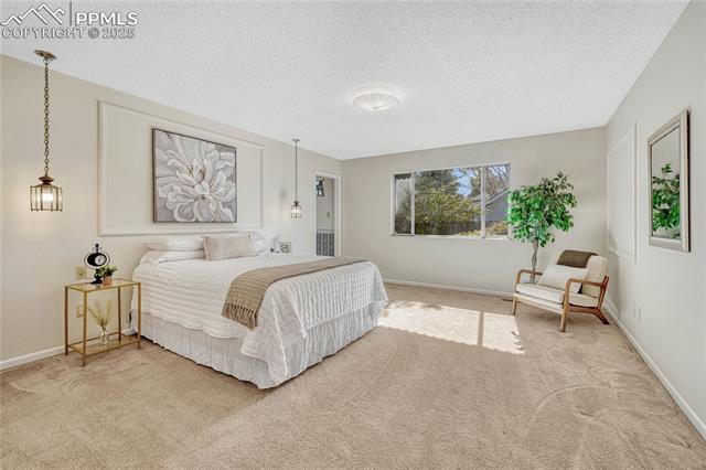 25 E Cheyenne Mountain Boulevard