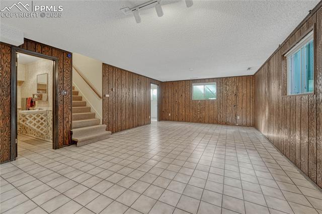 25 E Cheyenne Mountain Boulevard