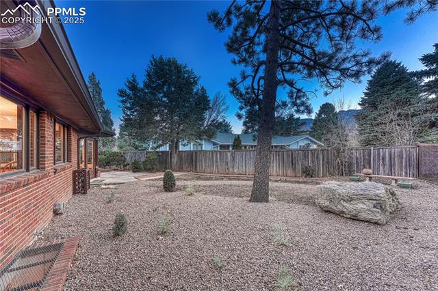 25 E Cheyenne Mountain Boulevard