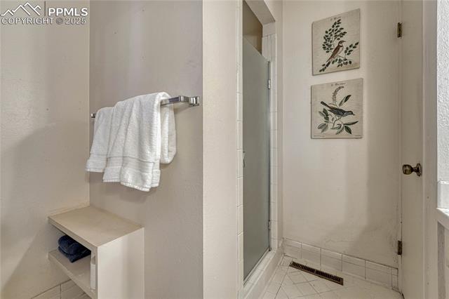 25 E Cheyenne Mountain Boulevard