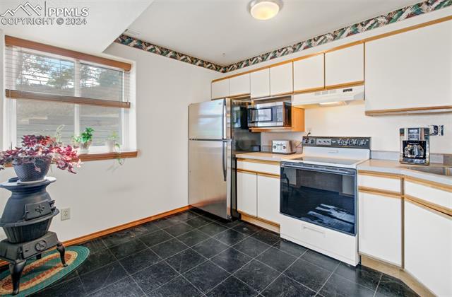 1035 Valkenburg Drive