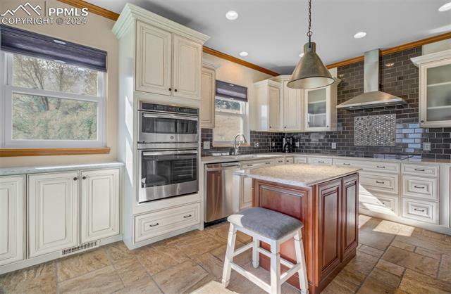 1035 Valkenburg Drive