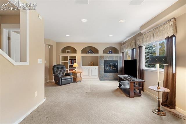 3530 Hollycrest Drive