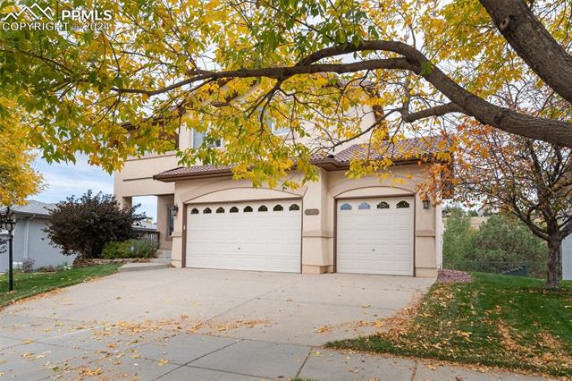 3530 Hollycrest Drive