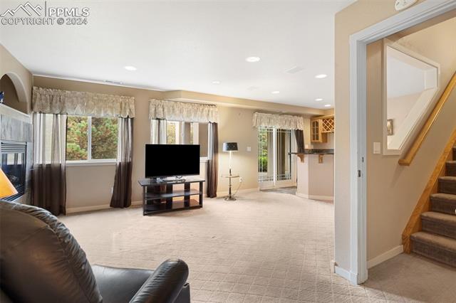 3530 Hollycrest Drive