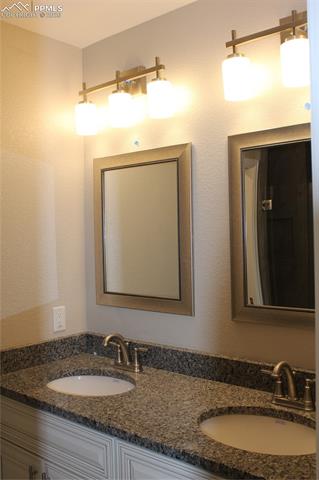 714 Thimbleberry Point