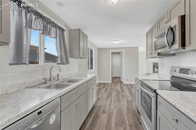 2830 Walton Creek Drive